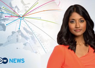 Englische Nachrichtensendung der Deutschen Welle: DW-News. Moderatorin Sumi Somaskanda