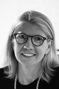 portrait-valerie-blondeau portrait-valerie-blondeau